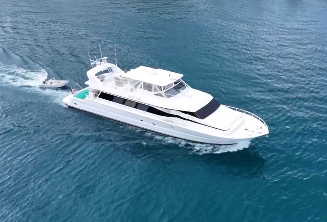 Large Luxury Motor Yacht Ready to Enjoy!